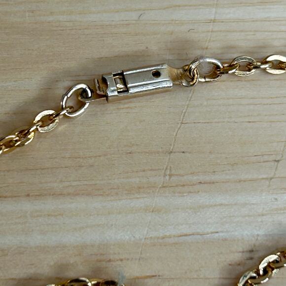 Vintage Germany Glass Reverse Carved Iridescent Rose Round Pendant Necklace - Picture 9 of 10